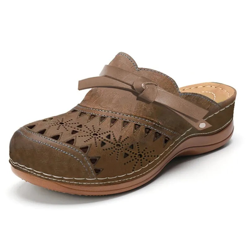 Lyra™ Orthopedic Clogs